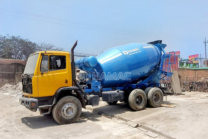 Truk mixer beton 8m<sup>3</sup> di Lima, Peru