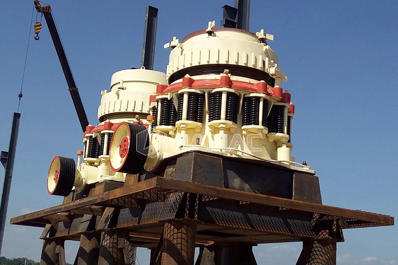 Keuntungan crusher kerucut komposit untuk dijual