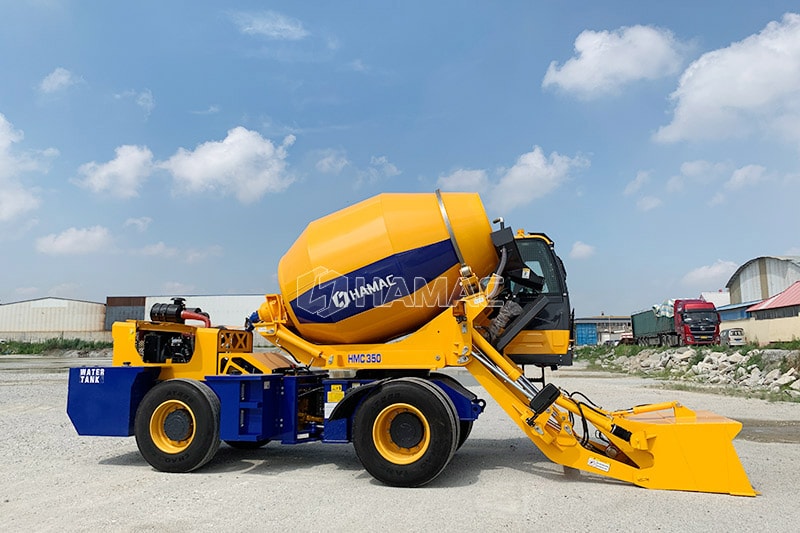 Chassis tipe artikulasi Mixer Beton Muatan Sendiri