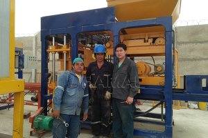 <b>Mesin Pembuat Blok Otomatis QT6-15 di Peru</b>