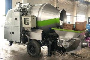 Mixer Beton dengan Pompa Diesel DHBT15 di Rusia