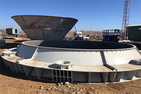 Dua unit silo semen 700t dirakit di Mongolia